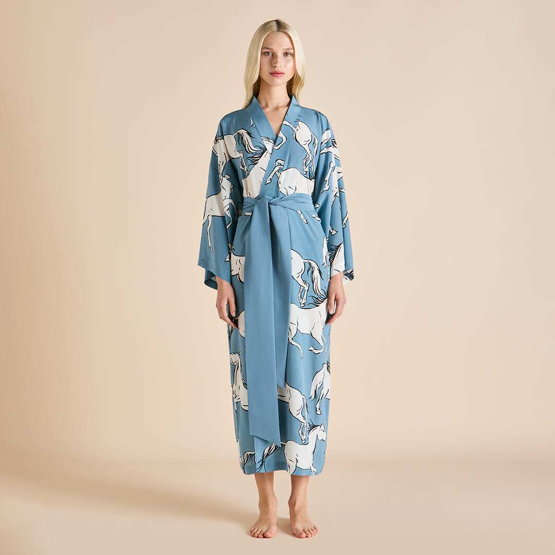 THE CRIMIE CONCHO NYLON GOWN JACKET オリーブ Seraphina Mesh Gown – Kiyonna