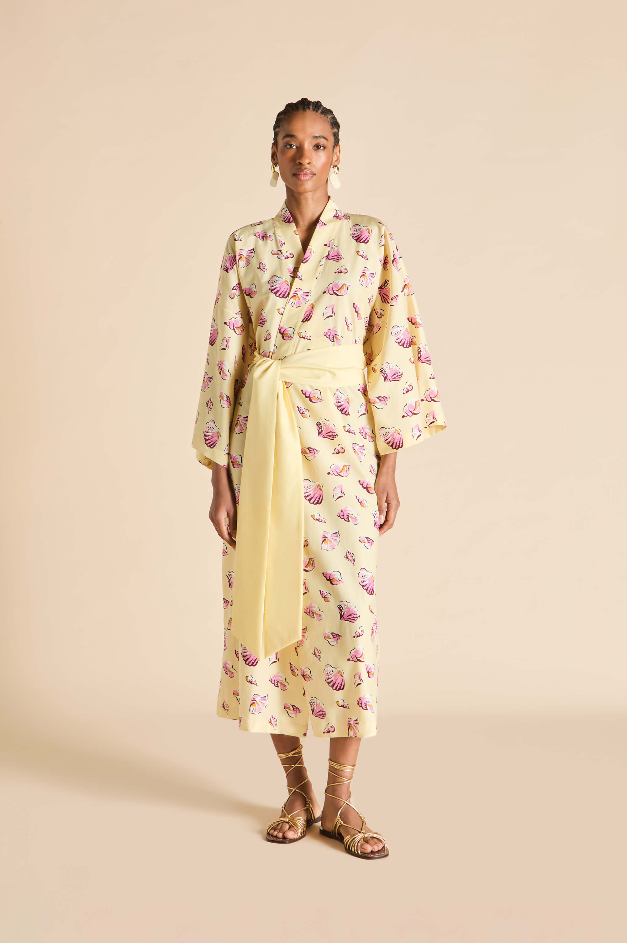 amaya helios yellow seashell robe in cotton-silk