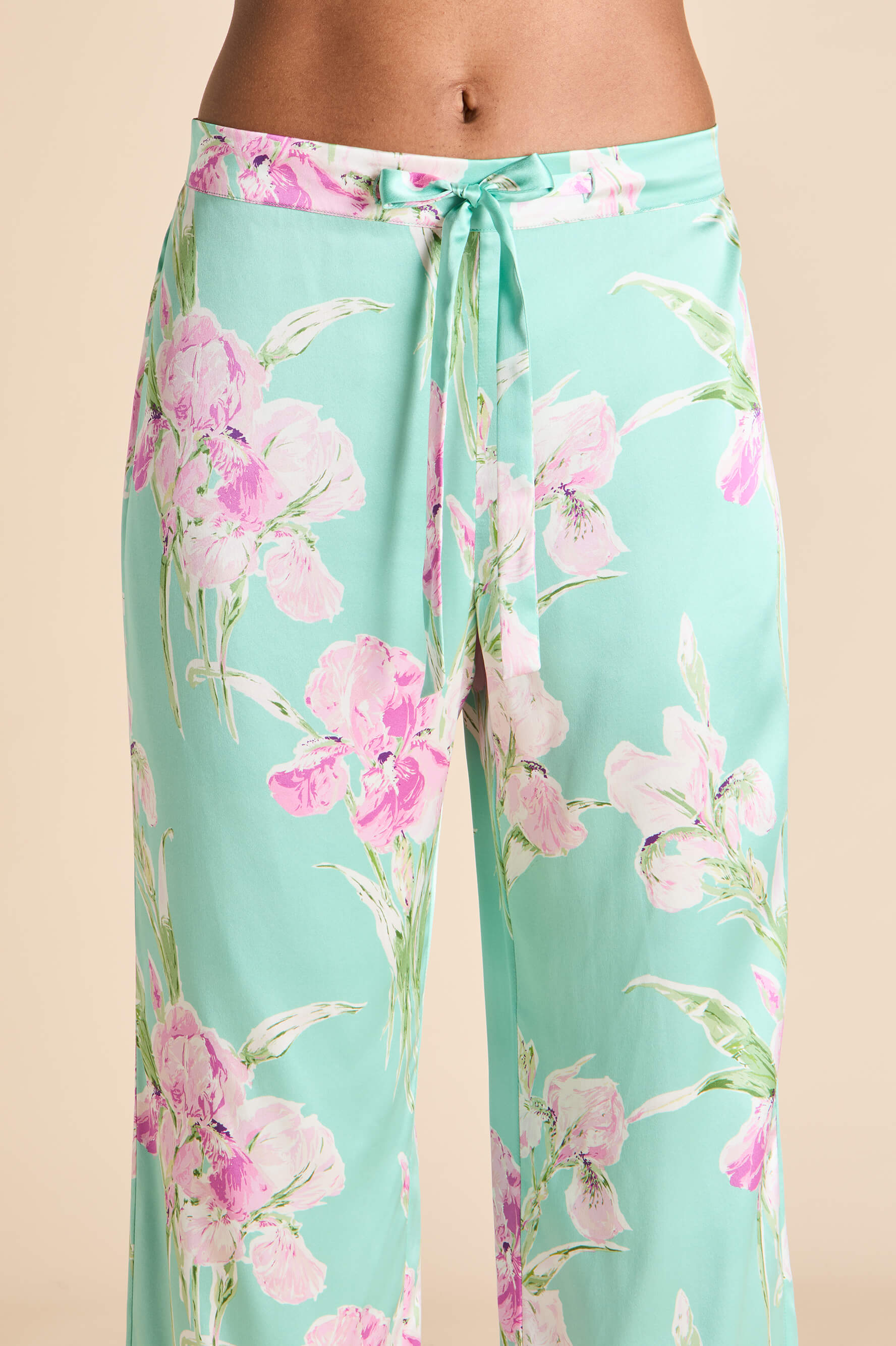Lila Abalone Turquoise Floral Pajamas in Silk Satin