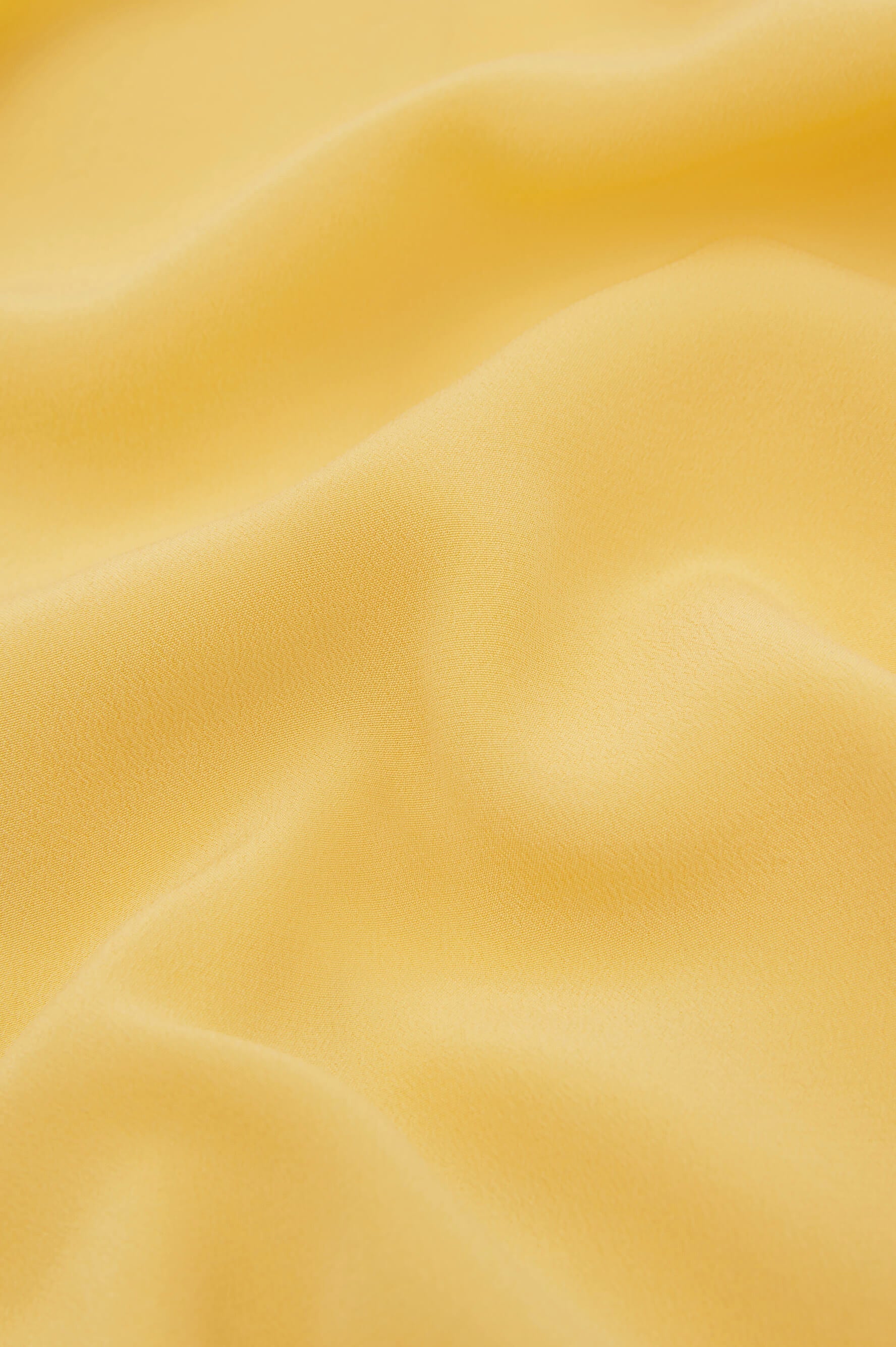 Sabine Yellow Robe in Silk Crêpe de Chine