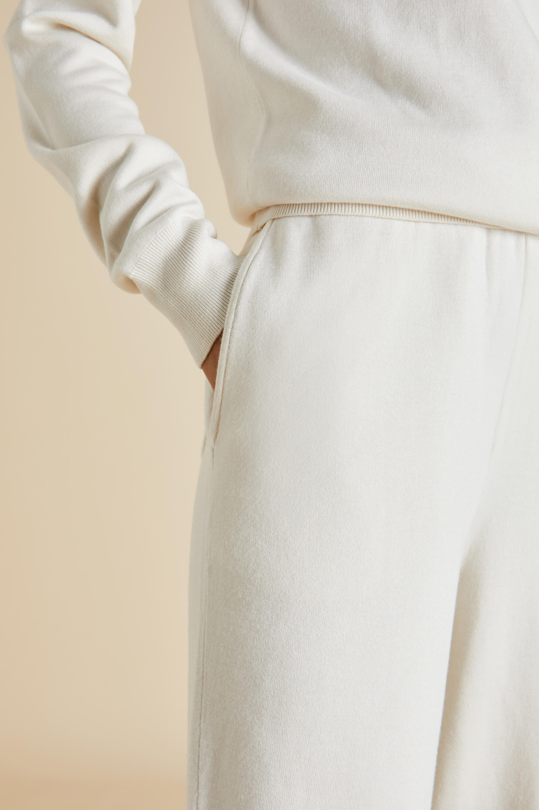 Carmel Alaska Ivory Tracksuit in Silk-Cashmere