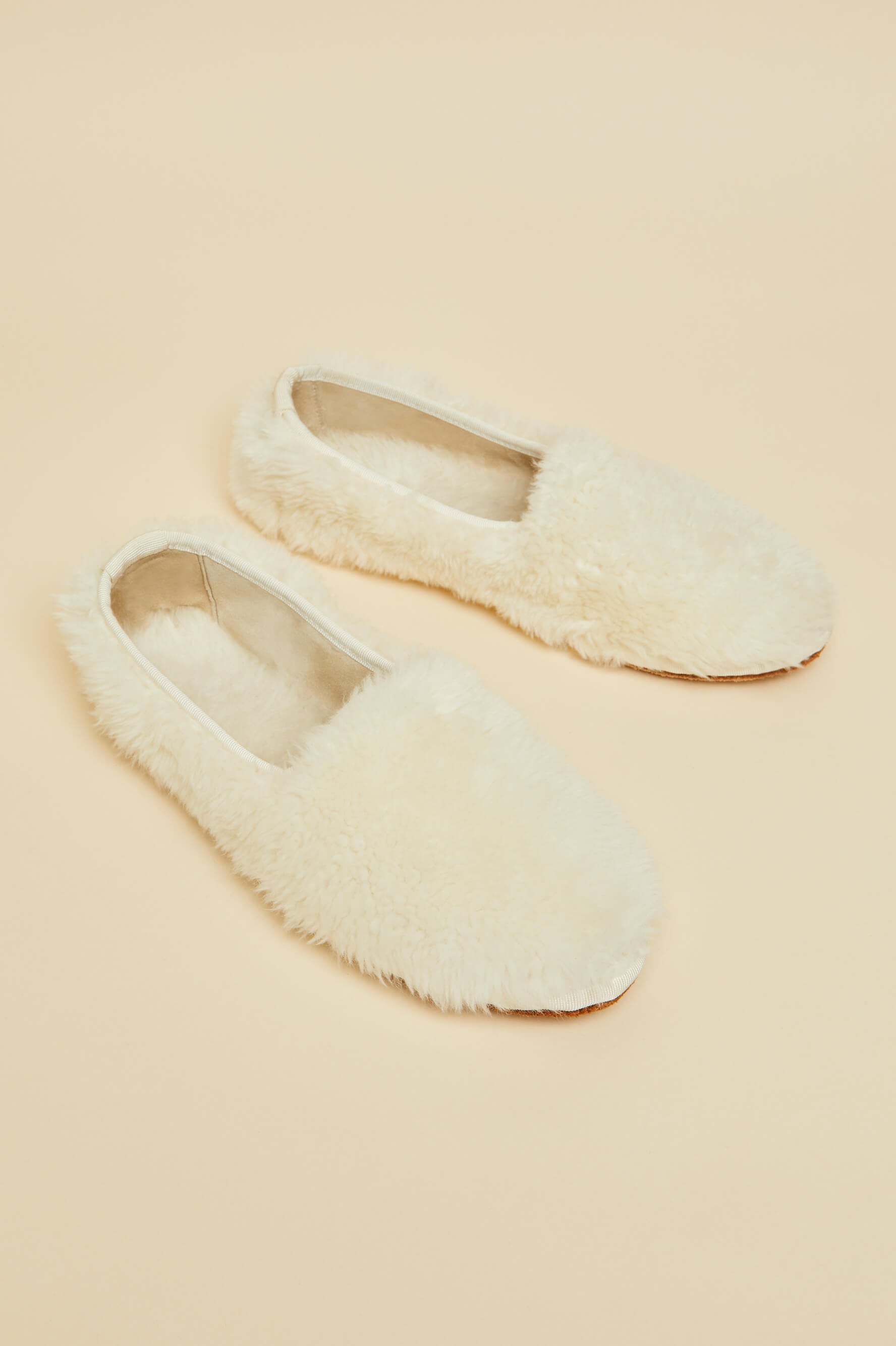 Dolly Ivory Slippers in Merino Wool