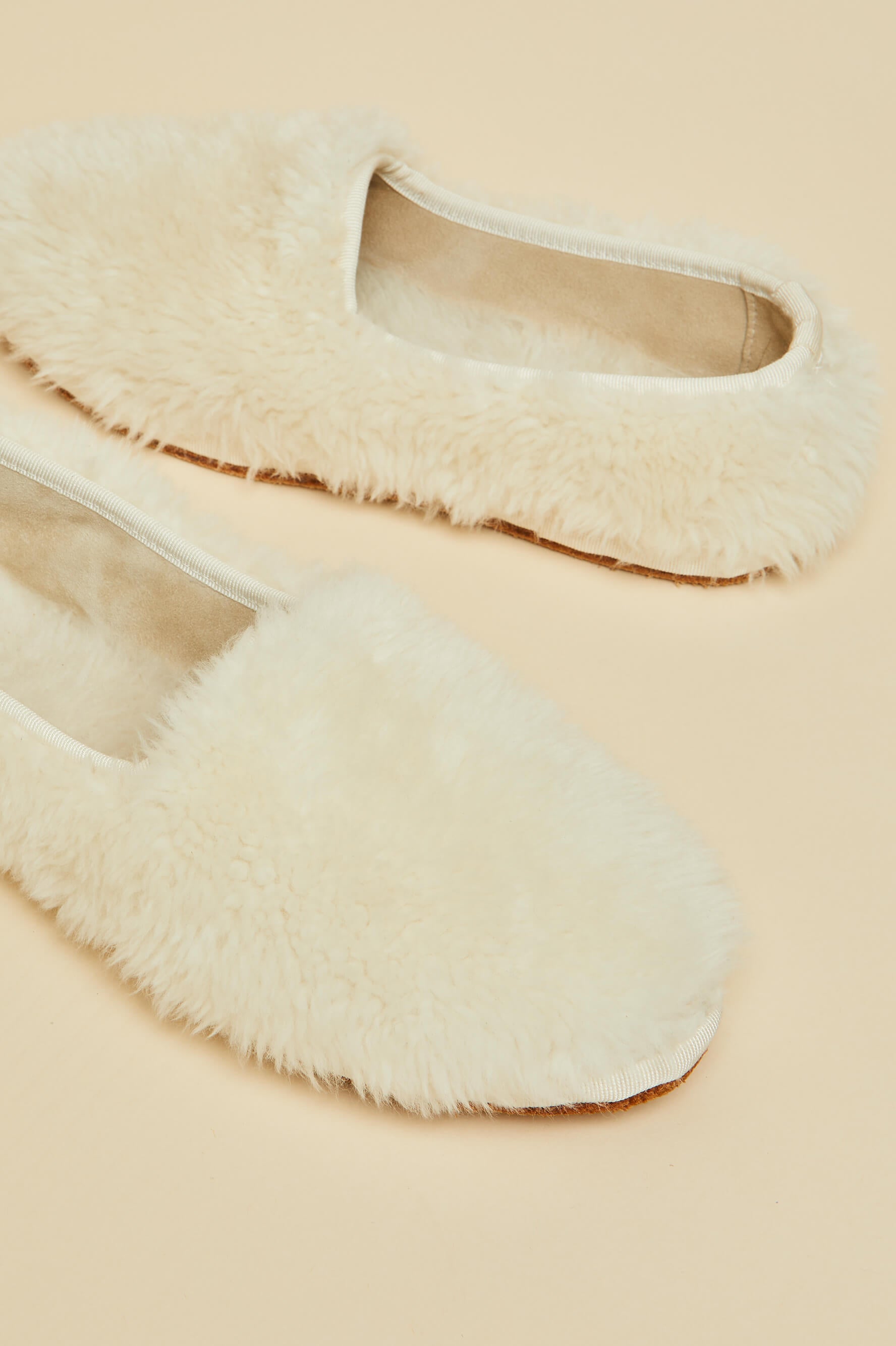 Dolly Ivory Slippers in Merino Wool