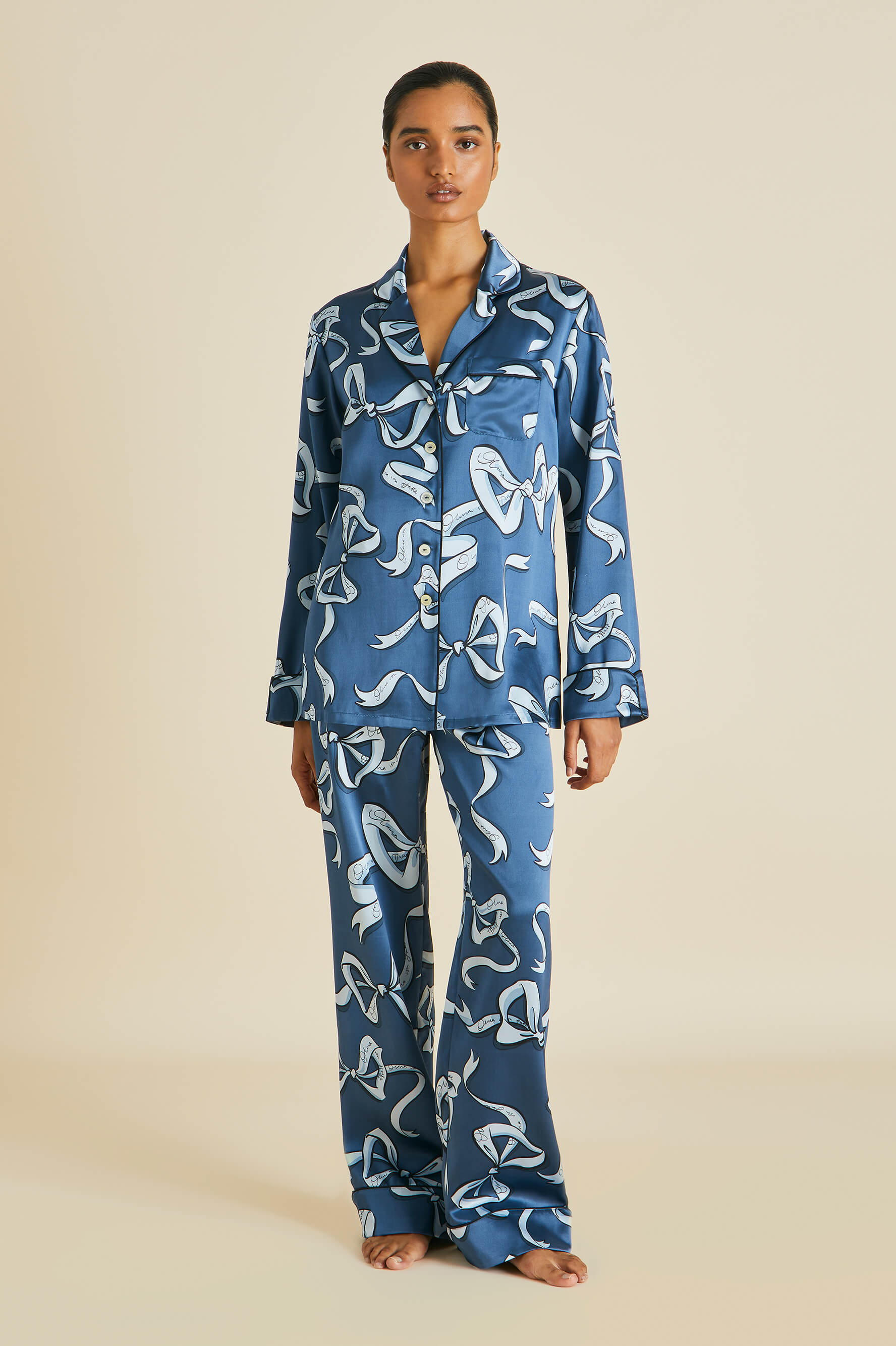 Olivia von Halle  Lila Arran Blue Bow Silk Satin Pajamas