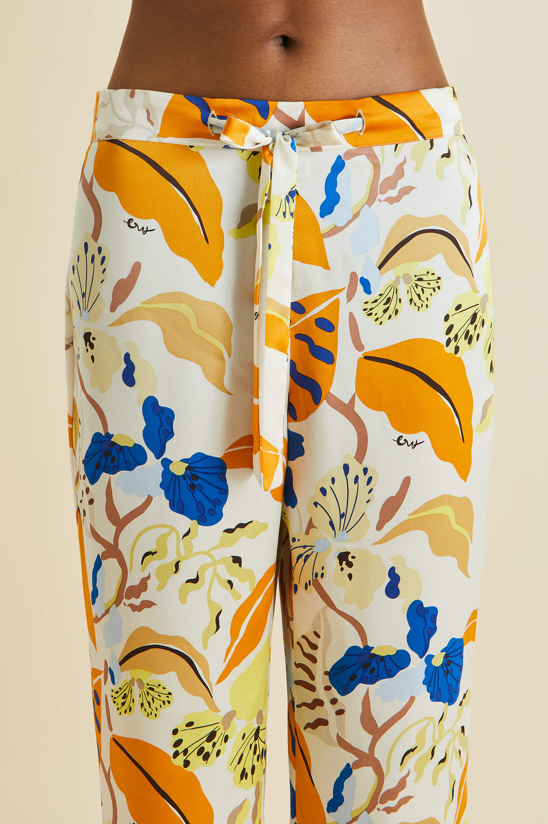 Lila Feliu Cream Floral Silk Satin pajamas